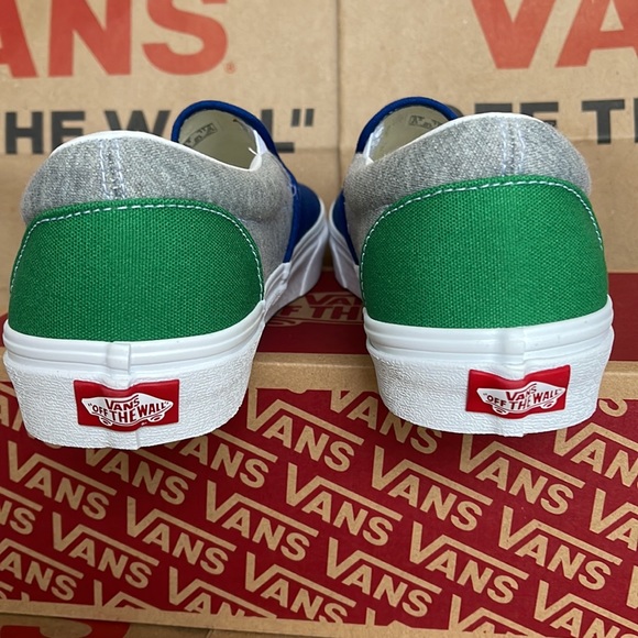 Vans Men’s Classic Slip On Vans Coastal Grey/True White sneakers - Picture 14 of 16